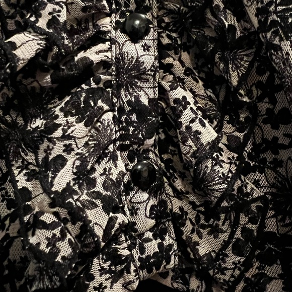 Women’s INC International Concept Black & White Blouse Size L - Picture 12 of 16